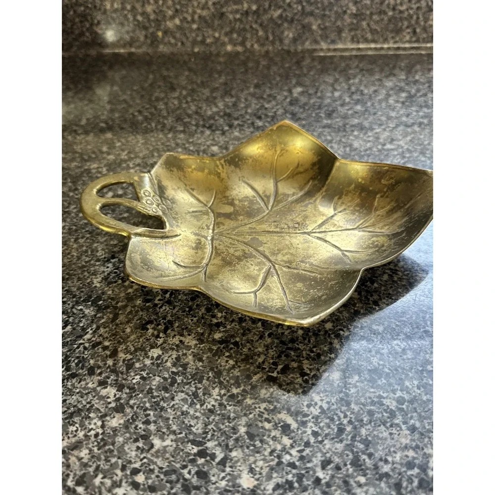 Vintage MCM Solid Brass Grape Leaf Dish TABLETOP‎ Bowl Trinket Tray Decor